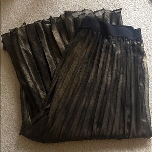 Elegant Black Pleated Skirt